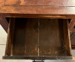Meuble bas chinois monté sur roulettes, 