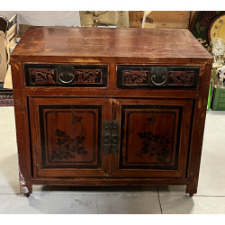 Meuble bas chinois monté sur roulettes, 
