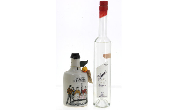 Lot de 2 bouteilles: - Eau de vie d'Als