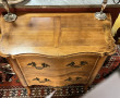 Commode en bois fruitier de style Louis 