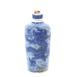 CHINE XIXème - Flacon à opium en porcela