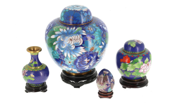 CHINE - Petite potiche en cloisonné à dé