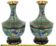 CHINE - Paire de vases en cloisonné à dé