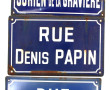 Trois plaques de rue anciennes émaillées