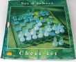 Deux jeux d'échecs en boîtes d'origine