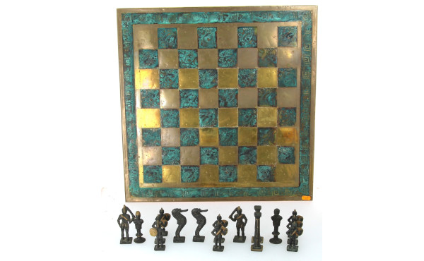 Jeu d'échecs en laiton et laiton patiné 