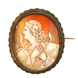Beau camée coquille à décor d'un ange, m