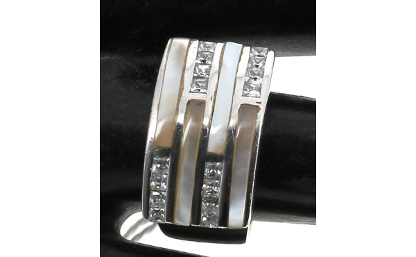 Bague en argent 925ème sertie de nacre e