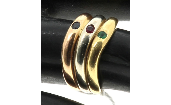 Bague jonc 3 ors 18 carats sertie d'un r