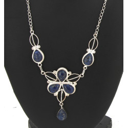 Collier en argent 925ème et cabochons po
