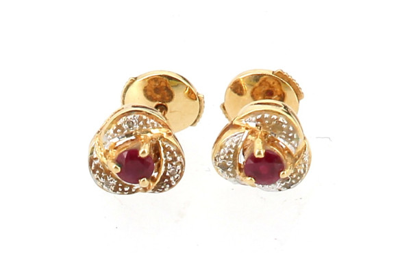 Paire de puces d'oreilles en or jaune 18