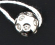 Pendentif sphérique en or gris 18 carats