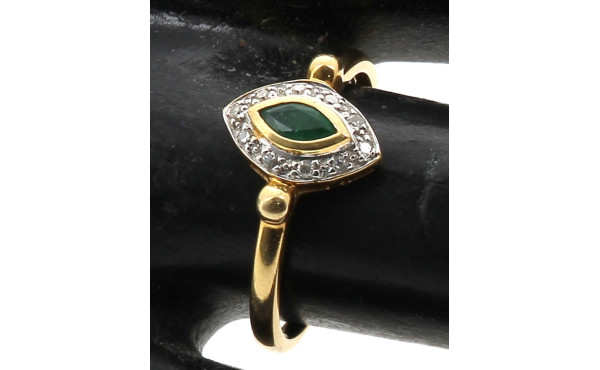 Bague navette en or jaune 18 carats, poi