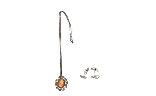 Broche-pendentif en argent 900ème et cam
