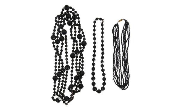 Important sautoir années 20/30 en perles