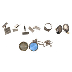 Trois paires de boutons de manchette en 