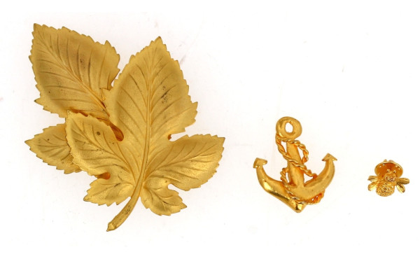 Importante broche feuillagée en métal do
