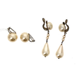 Deux paire de clips d'oreilles en perles