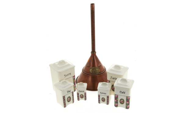 Série de 6 pots à épices en faïence crèm