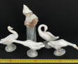 LLADRO - Jeune fille tenant une poule (t