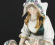 Groupe en porcelaine blanche et or à déc