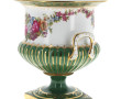 Vase forme Médicis en porcelaine blanche