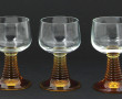 17 verres à vin blanc style roemers, à p