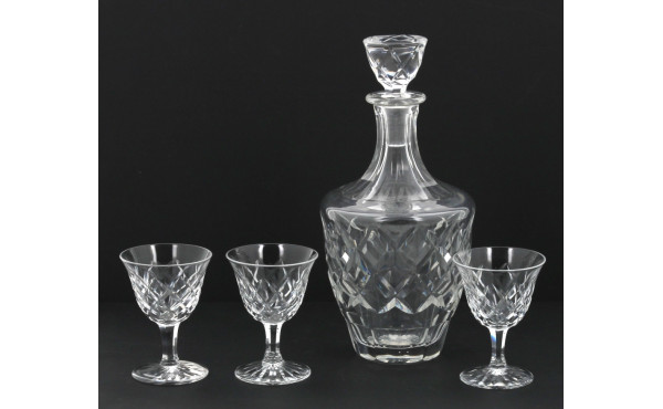SAINT-LOUIS - Carafe à liqueur en crista