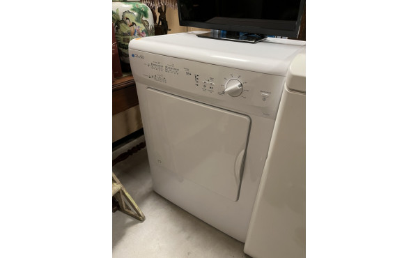 Sèche linge de marque AYA, H 84 x L 60 x