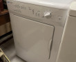 Sèche linge de marque AYA, H 84 x L 60 x