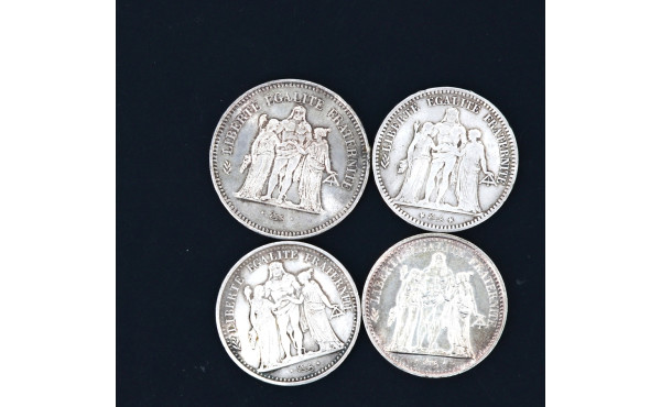 Lot de 4 pièces en argent : une pièce de