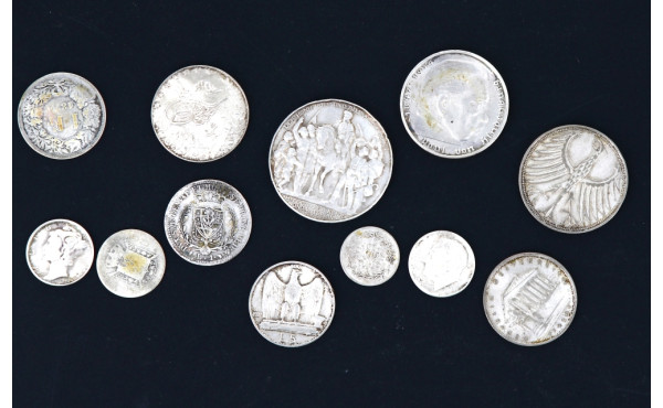 Europe et Monde - Petit lot de 12 pièces
