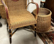 Trois fauteuils en rotin (du scotch roug