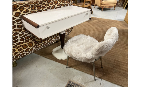 Maison GAUTIER - Coiffeuse en bois laqué