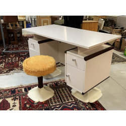 Maison GAUTIER - Bureau en bois teinté e