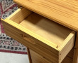 Petit meuble de rangement en pin ouvrant