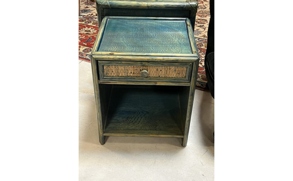 MAUGRION - Paire de tables de chevet en 