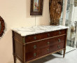 Commode style Louis XVI en placage d'aca