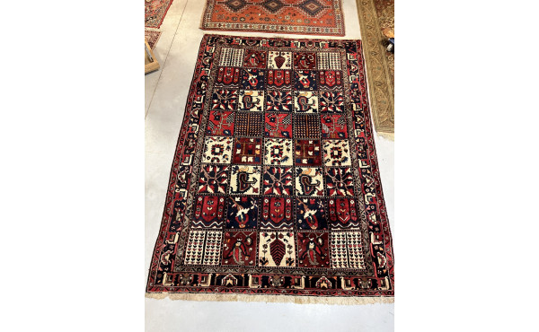 Grand tapis BAKTIAR en points noués déco