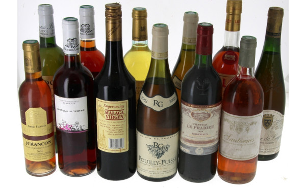 FOND DE CAVE en l'état 12 bouteilles: La