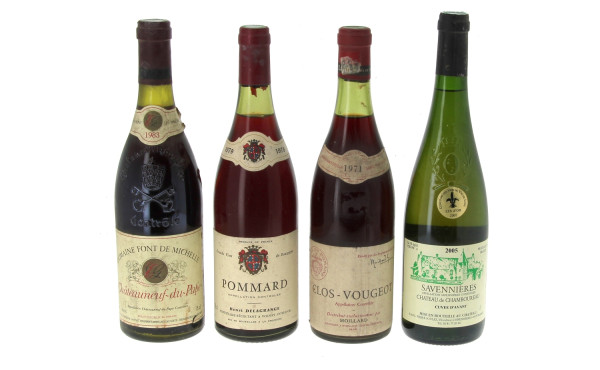 Lot de 4 bouteilles: - 1 B CLOS-VOUGEOT