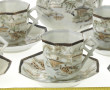 CHINE - 5 tasses, 5 sous-tasses et un cr