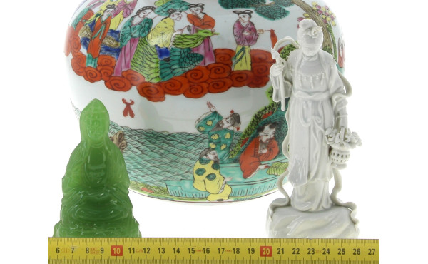 CHINE fin Xxème - Pot couvert en porcela