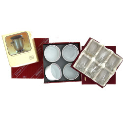 Lot comprenant 6 verres à apéritif à fon