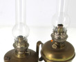 Deux lampes à pétrole anciennes en laito