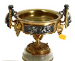 Tazza en bronze de style néo-classique, 