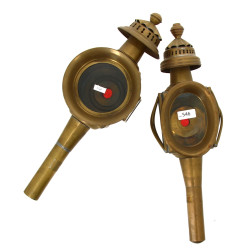 Deux lanternes de carrosse anciennes