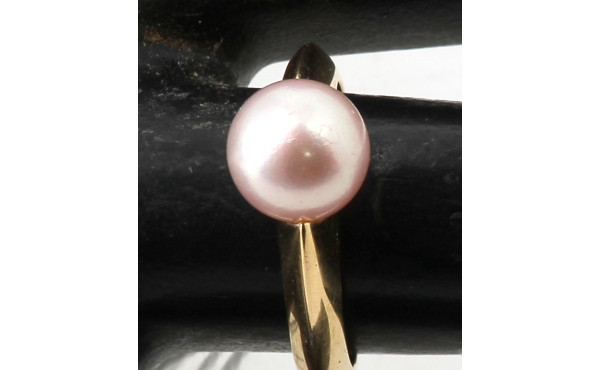 Bague en or jaune 18 carats, poinçon têt