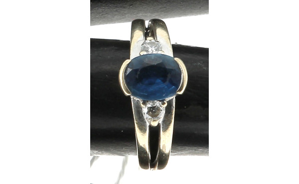 Bague jonc en or 18 carats, poinçon tête