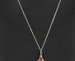 Lot de bijoux en ambre et argent : une b